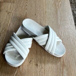 American Eagle Outfitters White Crisscross Sandals